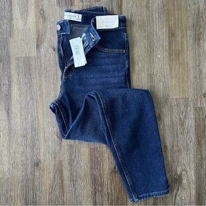 Abercrombie The Skinny High Rise Jean
